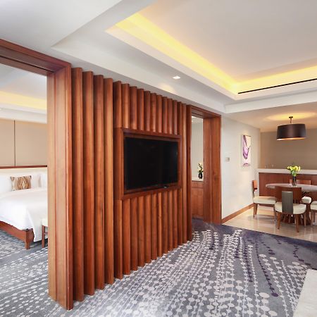 Intercontinental Jinan City Center By Ihg Экстерьер фото