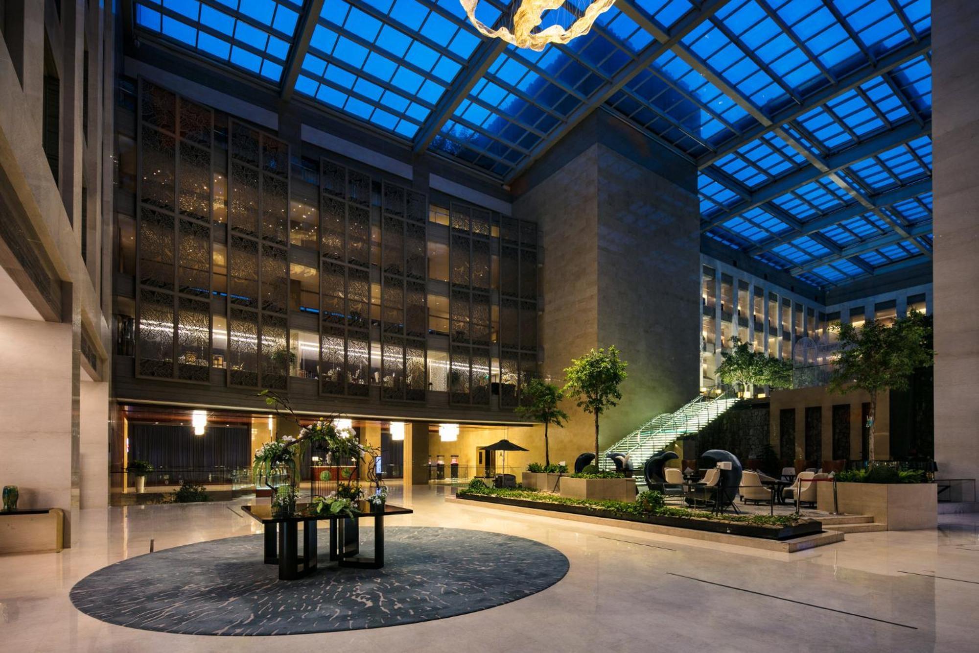Intercontinental Jinan City Center By Ihg Экстерьер фото