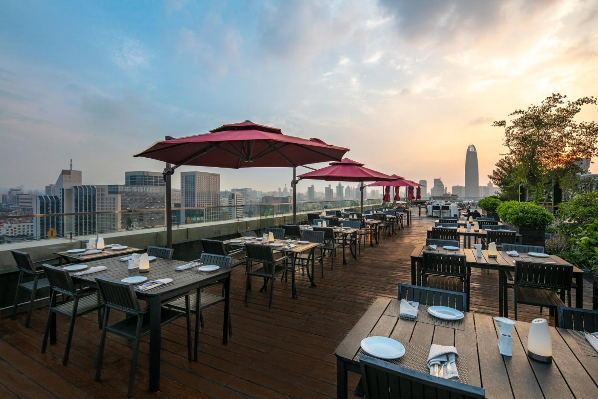 Intercontinental Jinan City Center By Ihg Экстерьер фото