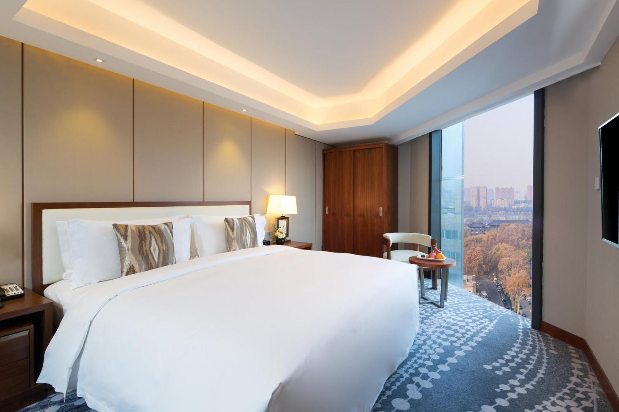 Intercontinental Jinan City Center By Ihg Экстерьер фото
